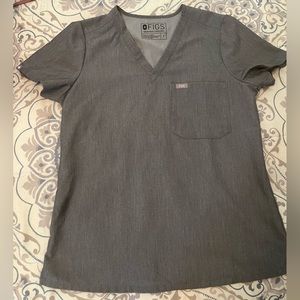 FIGS Womens Scrub Set in Graphite.